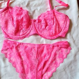 Victorias Secret Bra and Panty Set